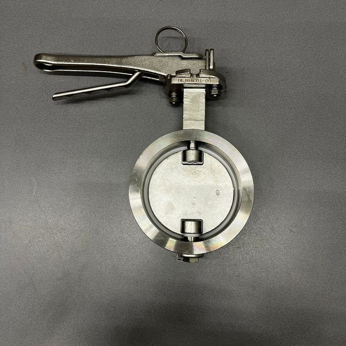 Válvula de mariposa de 4" con abrazadera, dejada abierta